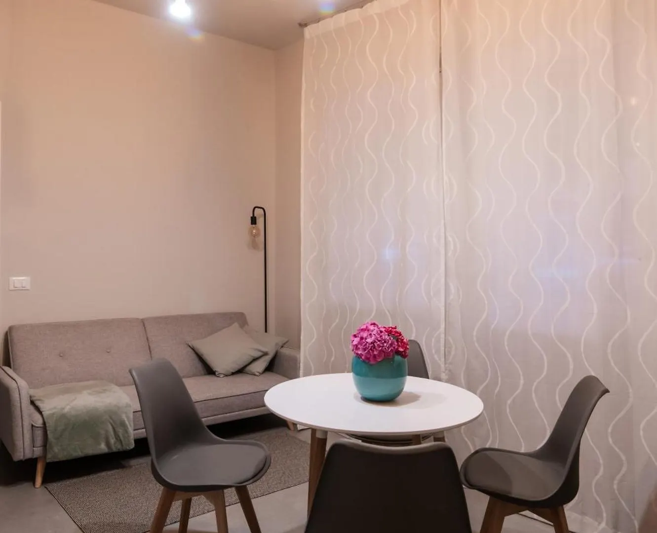 Sp2Apartment Viale Golgi 80 パヴィーア